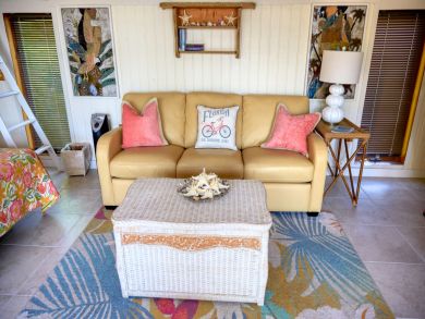 Lovely Cottage Captiva Around 300ft to the Beach